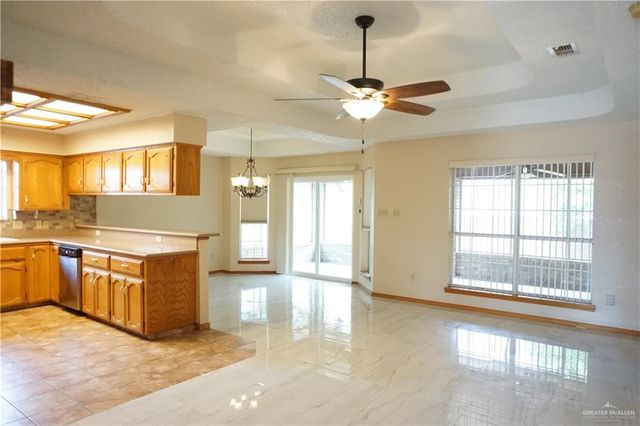 1581 S Gastel Circle, Mission, TX 78572