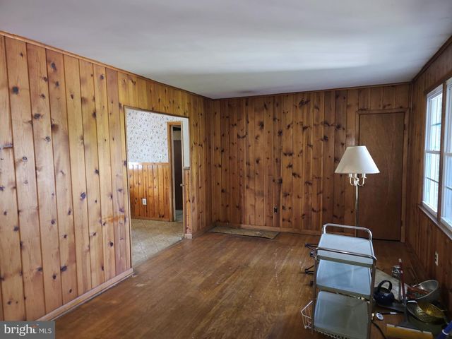 121 THREE BRIDGE RD, Monroeville, NJ 08343