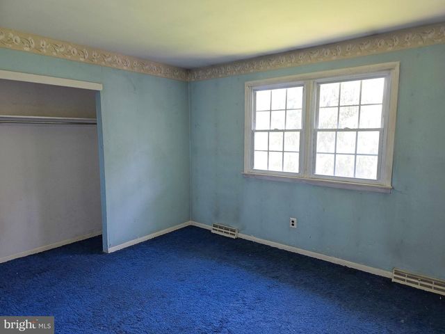 121 THREE BRIDGE RD, Monroeville, NJ 08343