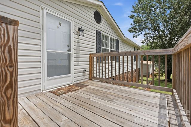 3642 Strollaway Lane, Claremont, NC 28610