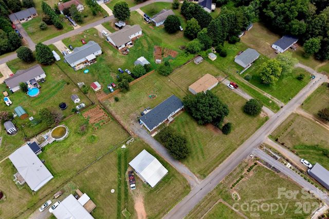 3642 Strollaway Lane, Claremont, NC 28610