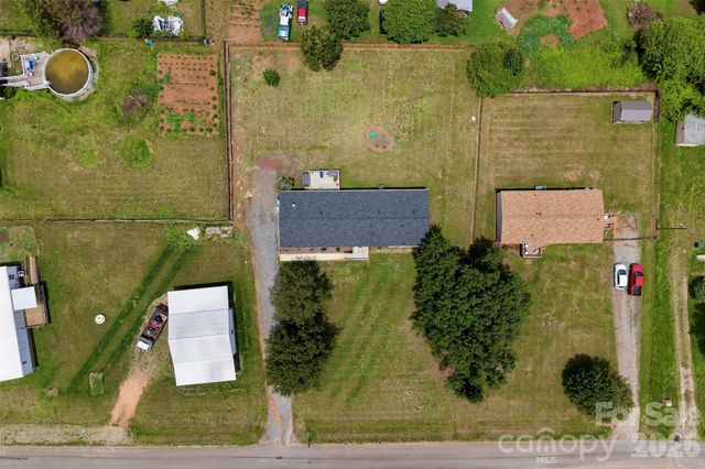 3642 Strollaway Lane, Claremont, NC 28610