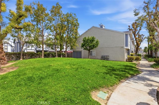 701 S Hayward 18, Anaheim, CA 92804