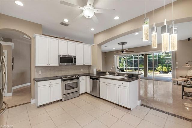 9101 Spanish Moss WAY, Bonita Springs, FL 34135