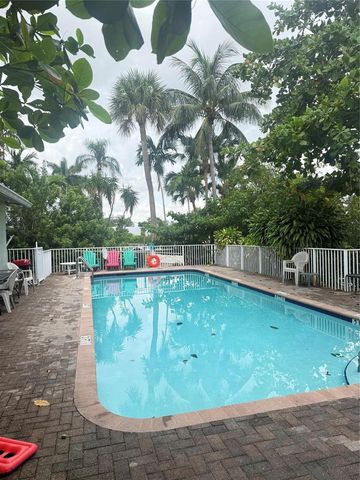 835 NE 18th Court, Fort Lauderdale, FL 33305
