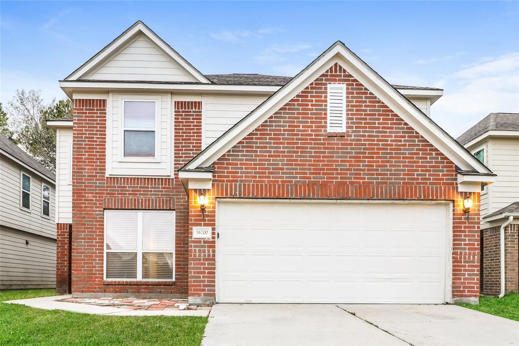 16700 Foursquare Drive, Conroe, TX 77385