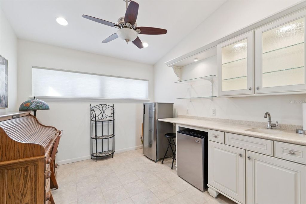 Image 16 of property listing at 688 AUGUSTA ROAD, Winter Haven, FL 33884