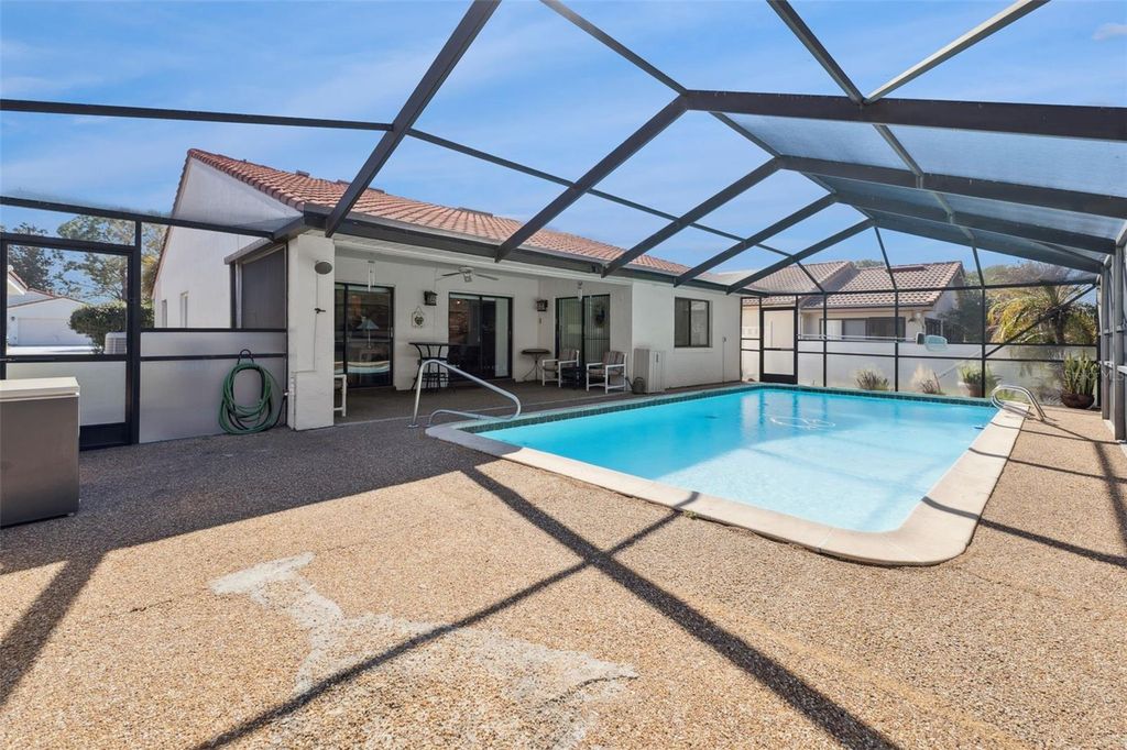 Image 19 of property listing at 688 AUGUSTA ROAD, Winter Haven, FL 33884