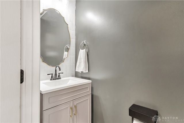 230 Stanton Drive, Springboro, OH 45066