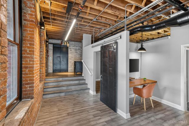 214 E Fourteenth Street, Cincinnati, OH 45202