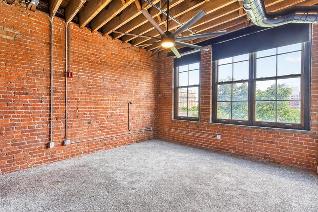 214 E Fourteenth Street, Cincinnati, OH 45202