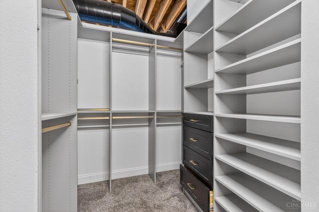 214 E Fourteenth Street, Cincinnati, OH 45202