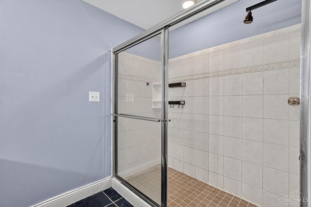 214 E Fourteenth Street, Cincinnati, OH 45202