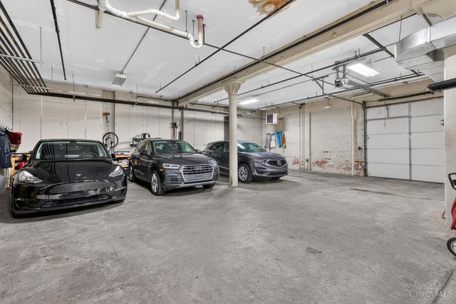214 E Fourteenth Street, Cincinnati, OH 45202