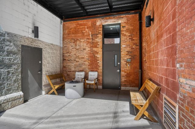 214 E Fourteenth Street, Cincinnati, OH 45202