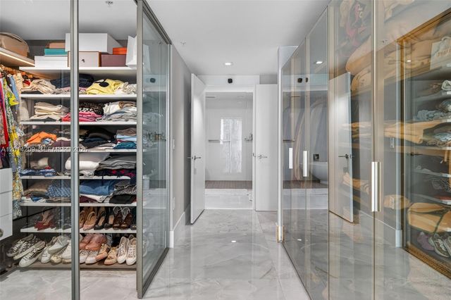 300 Sunny Isles Boulevard 41902, Sunny Isles Beach, FL 33160