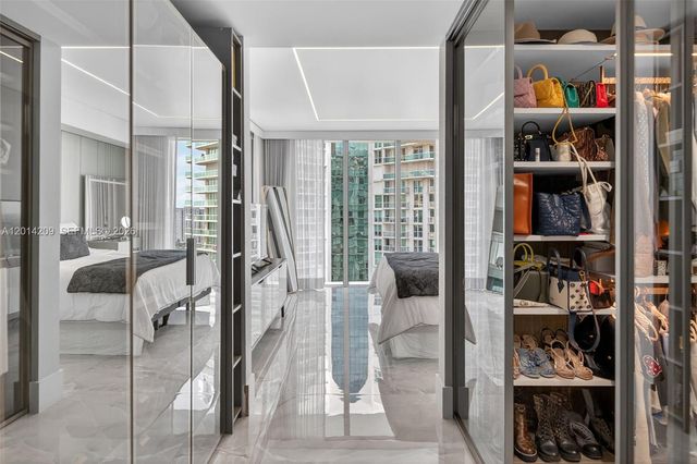 300 Sunny Isles Boulevard 41902, Sunny Isles Beach, FL 33160