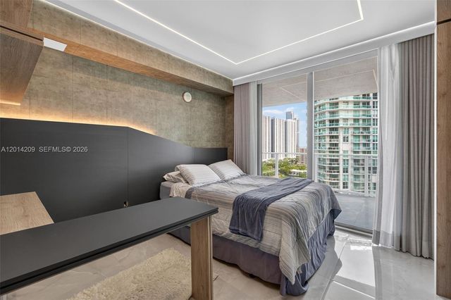300 Sunny Isles Boulevard 41902, Sunny Isles Beach, FL 33160