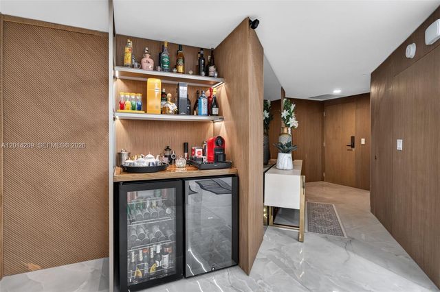 300 Sunny Isles Boulevard 41902, Sunny Isles Beach, FL 33160