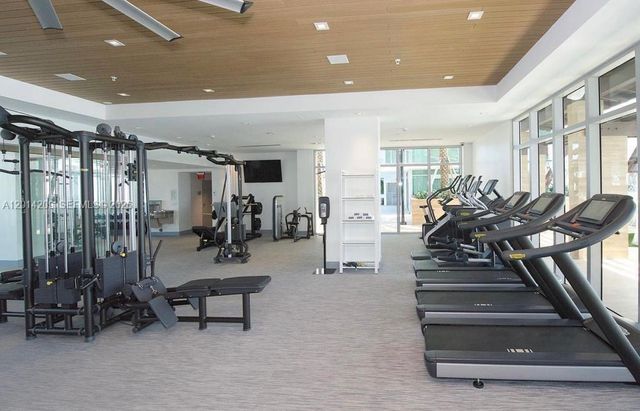 300 Sunny Isles Boulevard 41902, Sunny Isles Beach, FL 33160