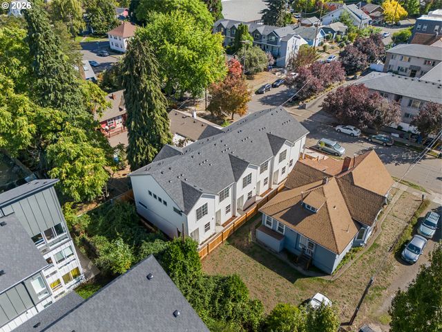 7473 N NEW YORK Ave 2, Portland, OR 97203