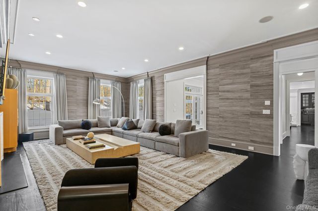 12 Gifford Lake Drive, Armonk, NY 10504