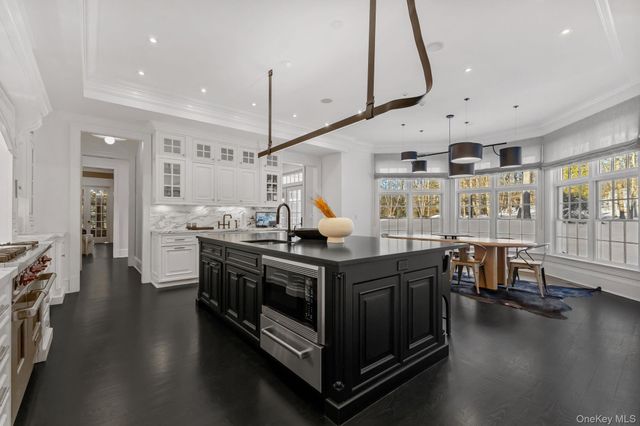 12 Gifford Lake Drive, Armonk, NY 10504