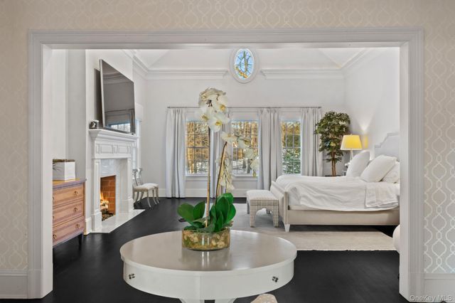 12 Gifford Lake Drive, Armonk, NY 10504