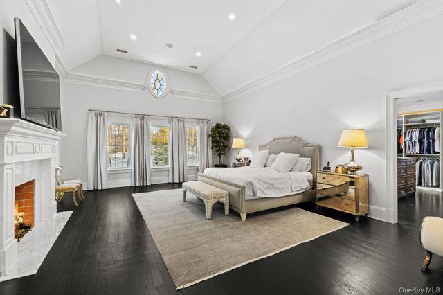 12 Gifford Lake Drive, Armonk, NY 10504