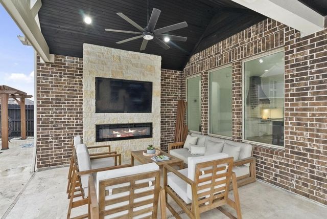 15422 Trumball Manor Drive, Humble, TX 77346