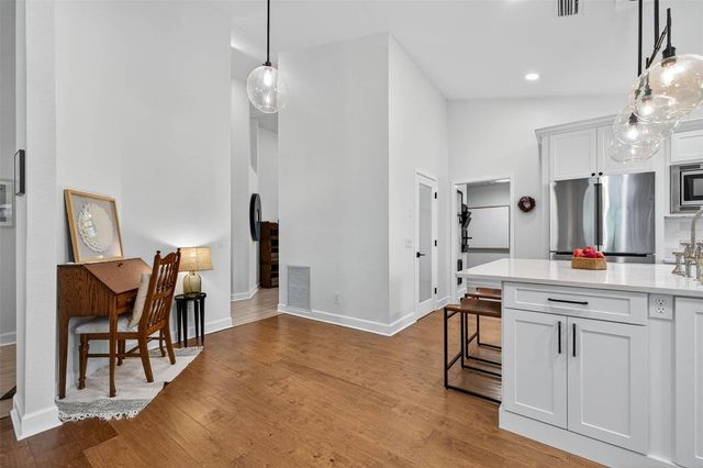 4311 AVENUE CANNES, Lutz, FL 33558