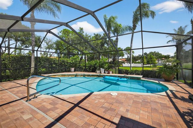 4311 AVENUE CANNES, Lutz, FL 33558