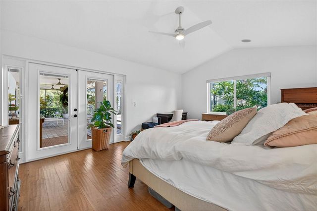 4311 AVENUE CANNES, Lutz, FL 33558