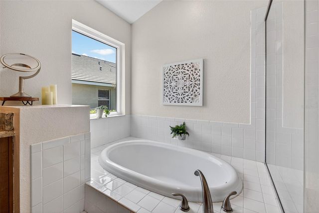 4311 AVENUE CANNES, Lutz, FL 33558