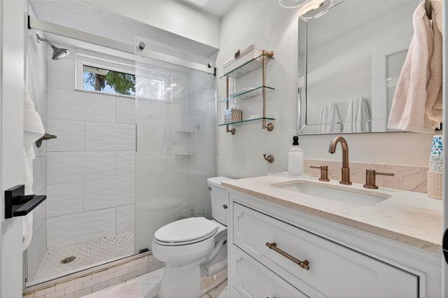 4311 AVENUE CANNES, Lutz, FL 33558