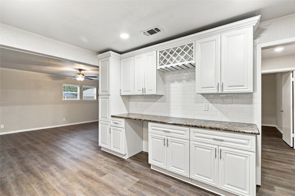 6044 Walnut Drive, Fort Worth, TX 76114 — photo 5