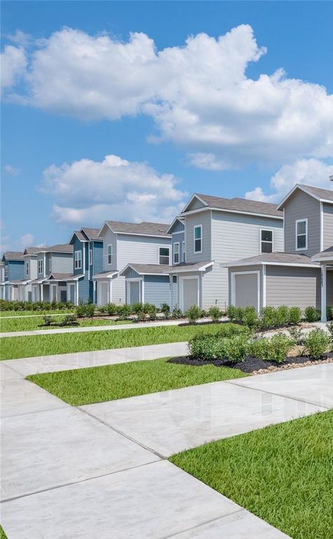 917 Pertuso Lane, Huffman, TX 77336