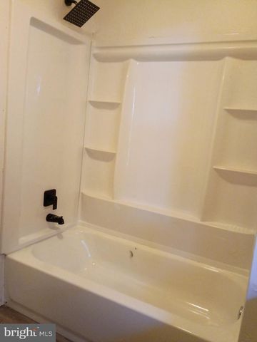 330 BEAVER ST, Lancaster, PA 17603