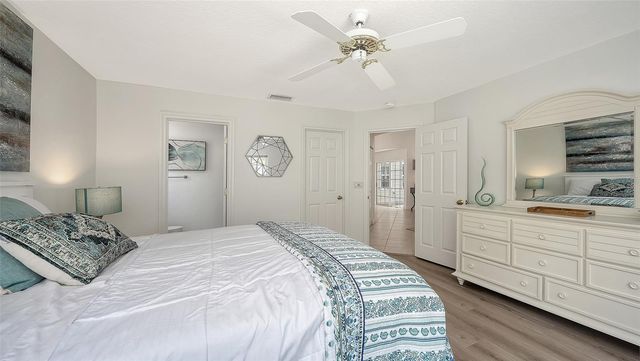 3460 WINDING OAKS DRIVE 38, Longboat Key, FL 34228