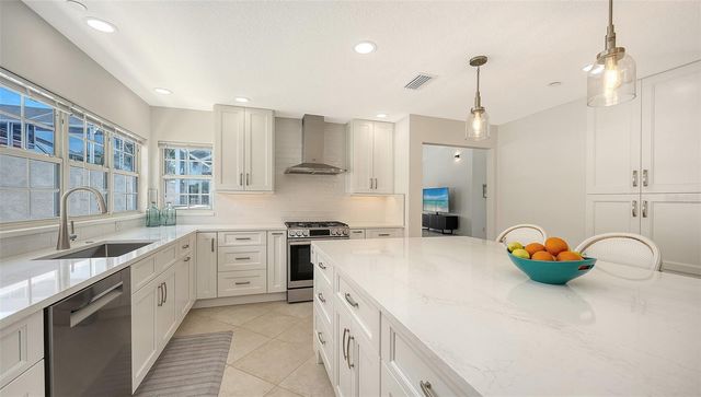 3460 WINDING OAKS DRIVE 38, Longboat Key, FL 34228