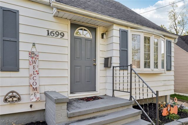 1699 Redwood Avenue, Akron, OH 44301