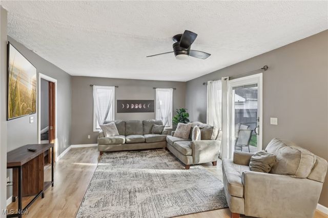 1699 Redwood Avenue, Akron, OH 44301