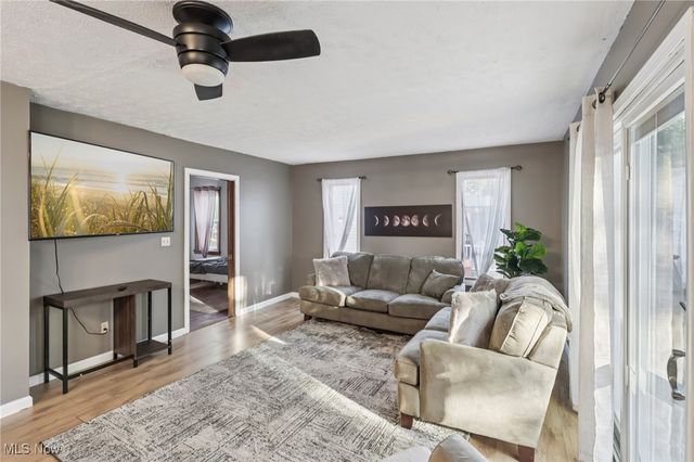 1699 Redwood Avenue, Akron, OH 44301