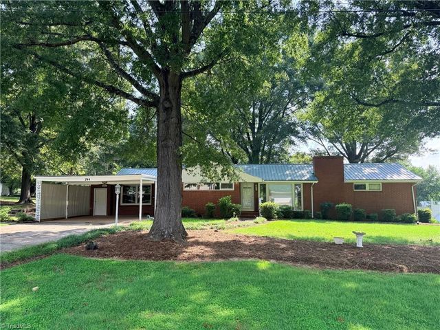 244 Weaver Street, Eden, NC 27288