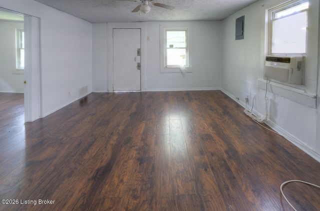 936 Brentwood Ave, Louisville, KY 40215