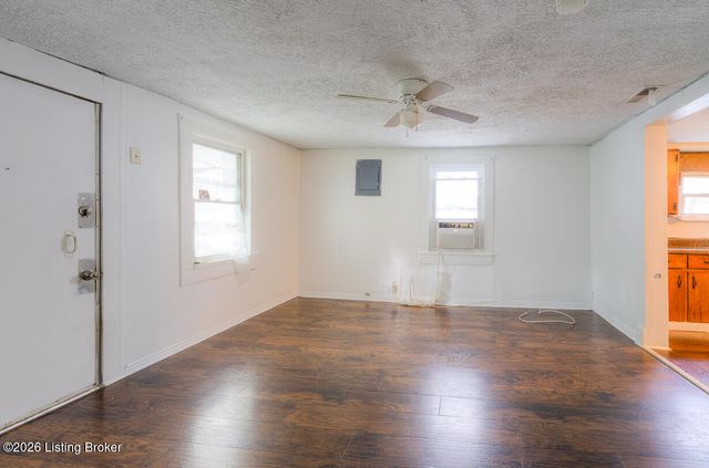 936 Brentwood Ave, Louisville, KY 40215