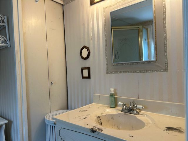 5025 BRAE BURN AVENUE, Sarasota, FL 34234