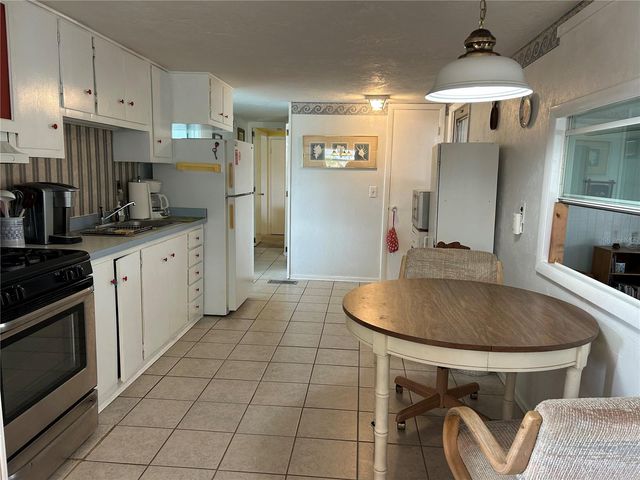 5025 BRAE BURN AVENUE, Sarasota, FL 34234