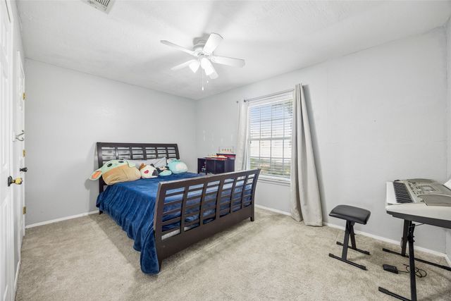 5728 Constitution Court, Watauga, TX 76148