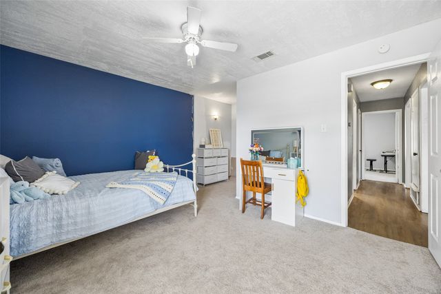 5728 Constitution Court, Watauga, TX 76148